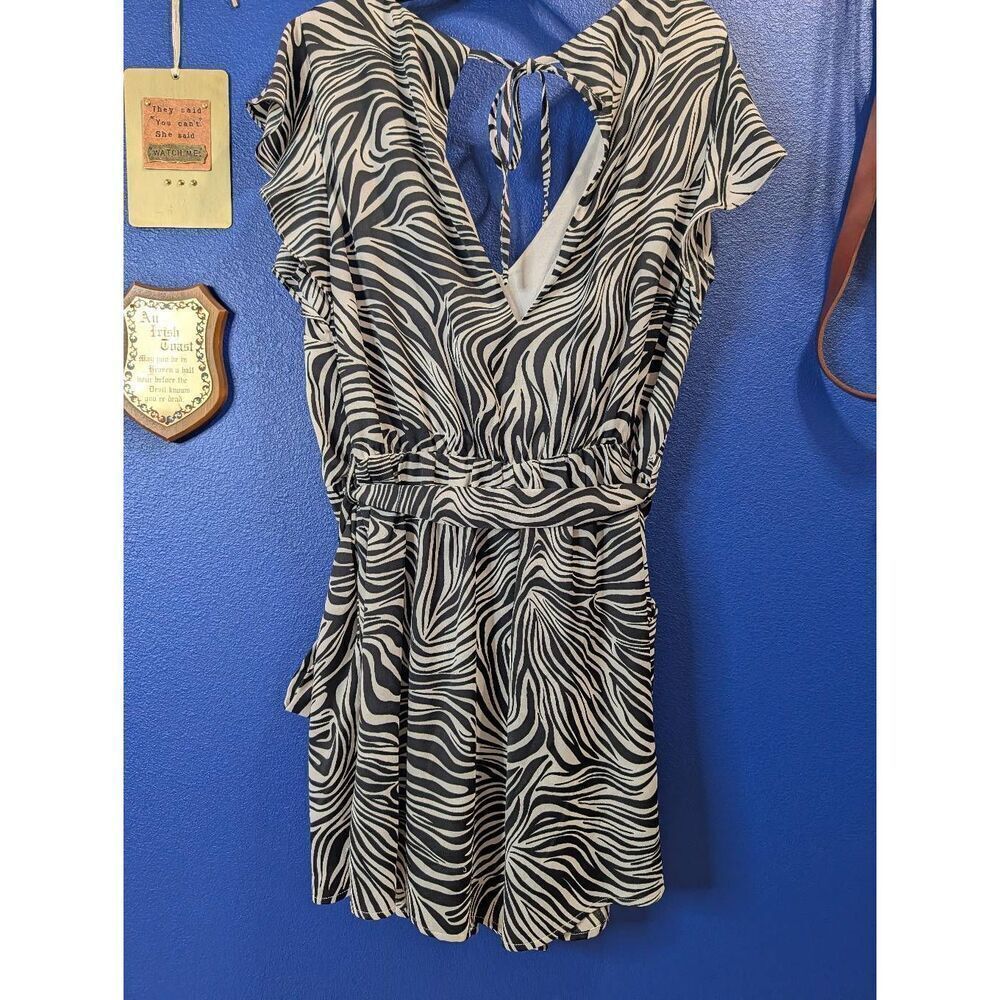 City Chic Zebra Playsuit Romper Women's Plus Size 16 0XL Animal Print Pockets - Picture 5 of 14